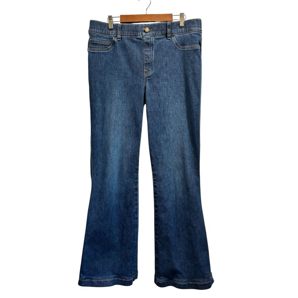 Spanx Size XL Everywear Flare Jeans Pull on Stretch 31.5" inseam hi rise